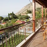Aurelia Kefalonia فيلة Angon